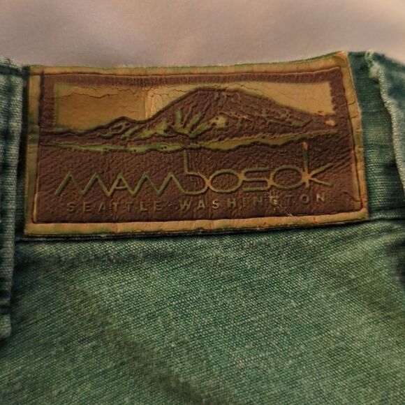 Vintage Mombosok‎ women's green cargo utility shorts - Picture 5 of 9